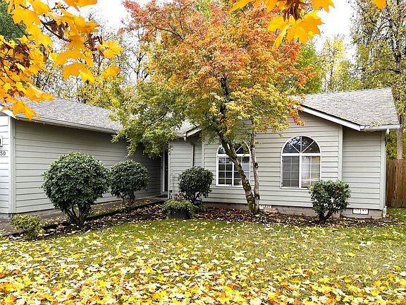 2nd image of 4250 Terraza Ct NE