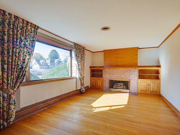 4th image of 798 Neponset St
