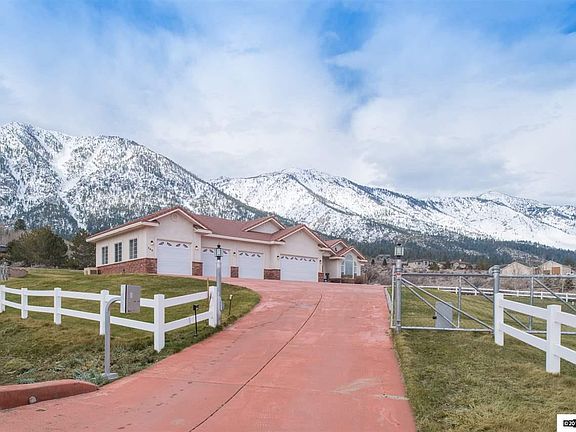 4th image of 360 Canyon Creek Ct