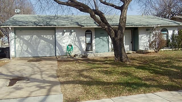 1st image of 1079 Elmwood Dr