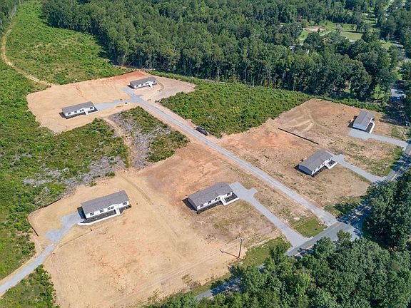 3rd image of 7175 Shannon Hill Rd