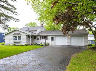 24 Emeralda Rd, Rochester, NY 14624