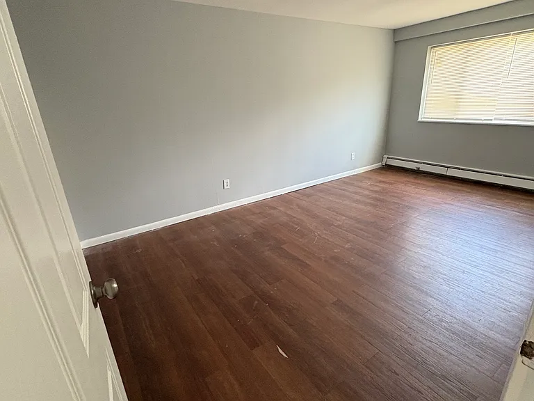 121 Hillside Ave #B05 — Photo 4