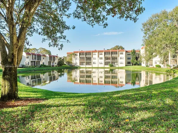 2050 Oleander Blvd APT 5-101, Fort Pierce, FL 34950