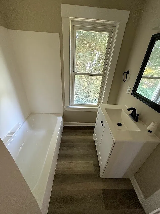 2049 East 39th Street - 1 — Photo 3