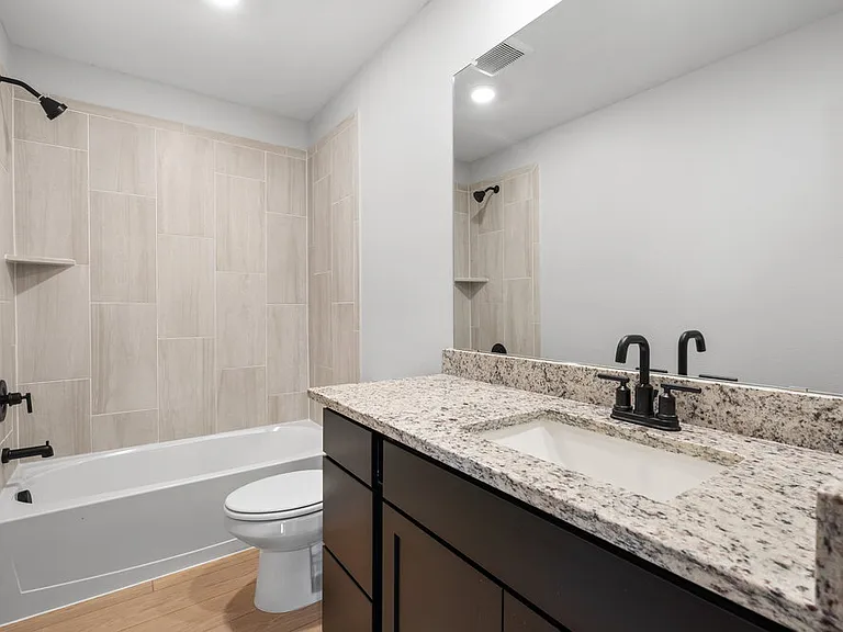 710 Princeton Hts — Photo 17