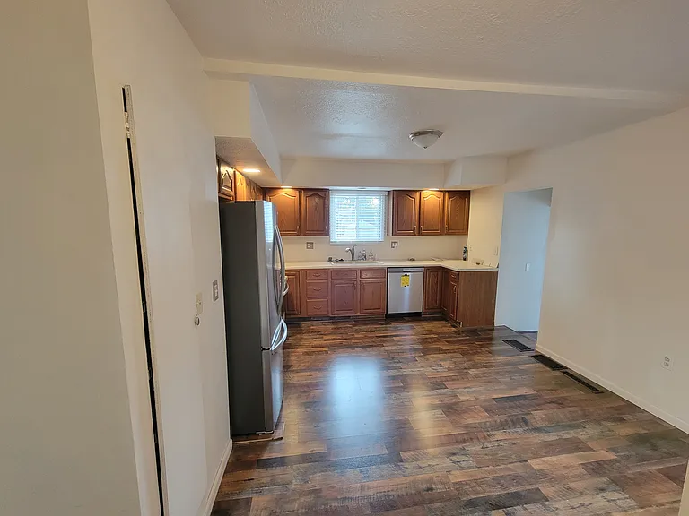 2241 Vaness Dr — Photo 12