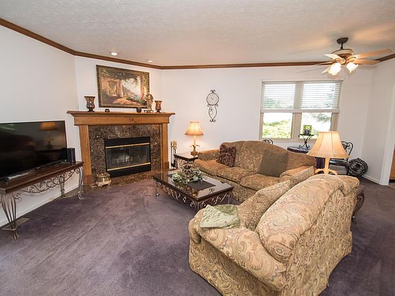 5th image of 2929 Orchardpark Dr