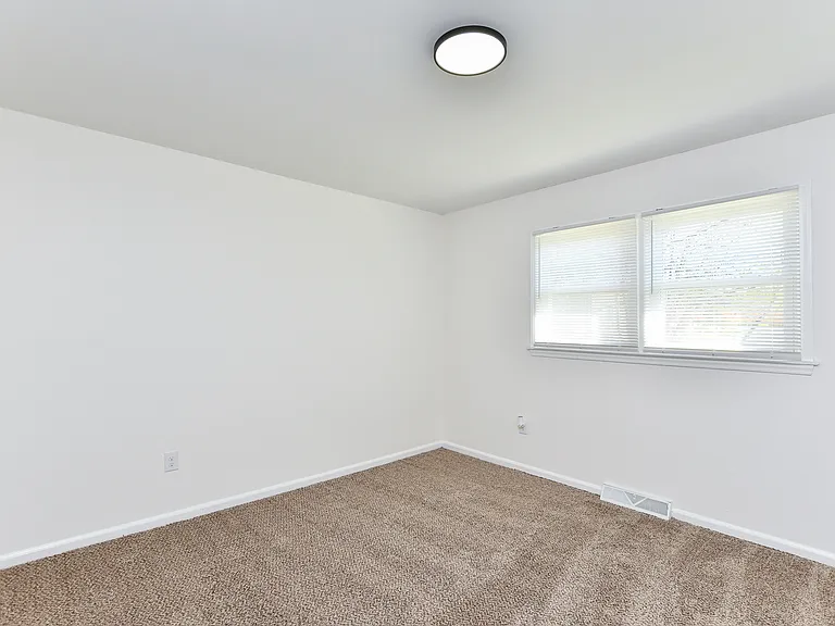 Room 1 Room 1