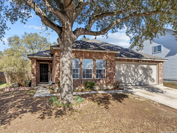 7627 AVERY RD, Live Oak, TX 78233