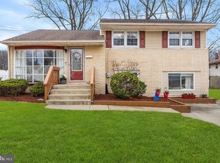 35 Scheina Ln, Barrington, NJ 08007