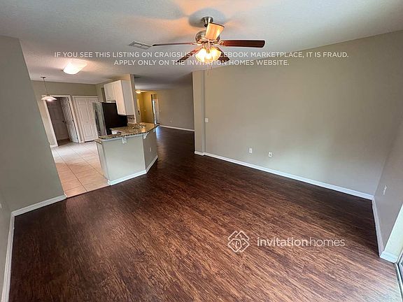 4th image of 13352 Clarence Ln