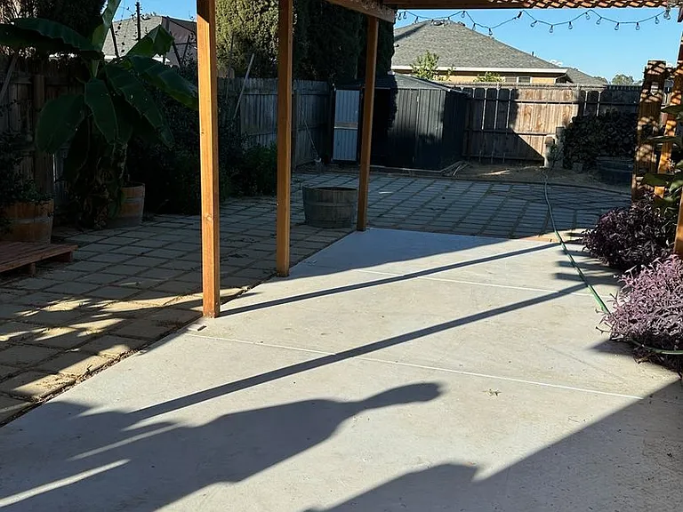 918 Cortina Dr — Photo 22