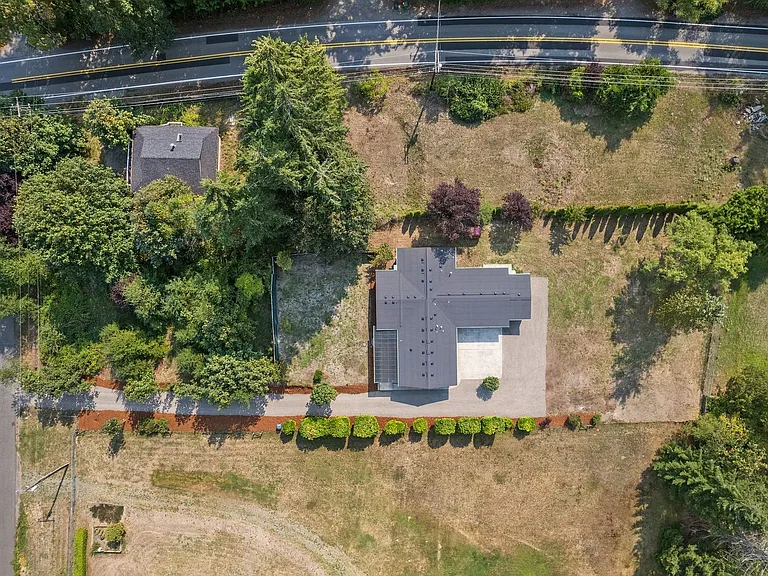 7182 N Van Decar Rd SE — Photo 44