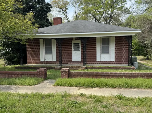 1313 Campbell St, Camden, SC 29020