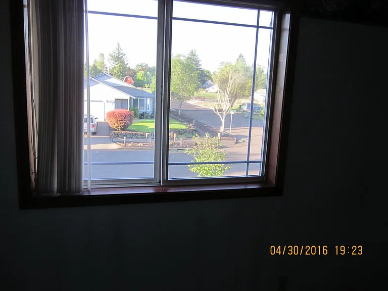 209 Mission Dr — Photo 17