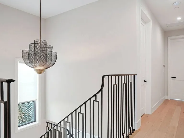 1728 S Shenandoah St — Photo 24