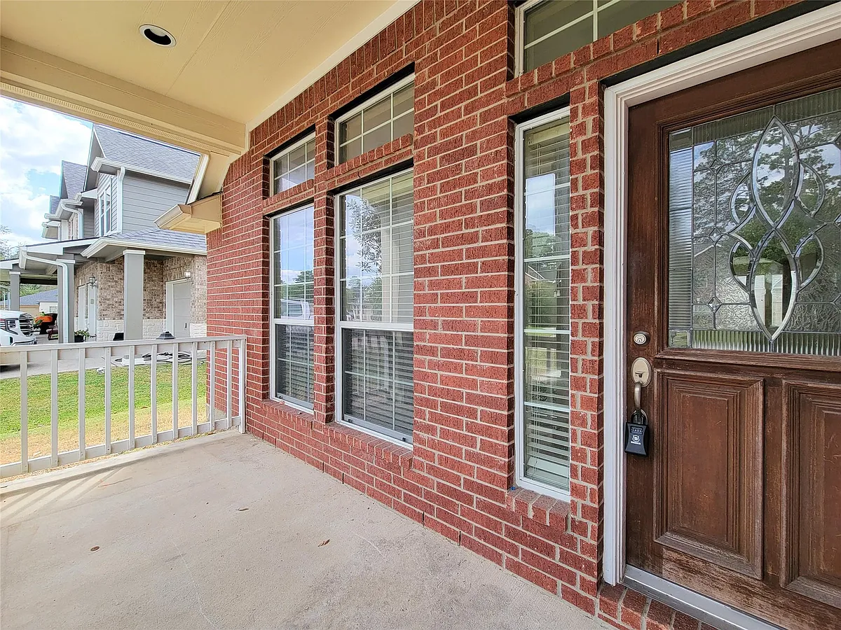 Building Photo - 25219 Piney Heights Ln