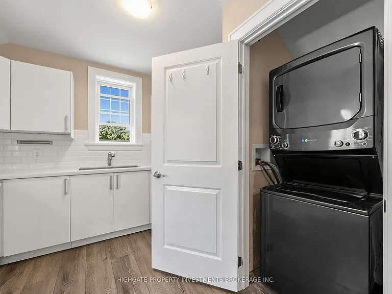 107 Kent St #UPPER — Photo 7