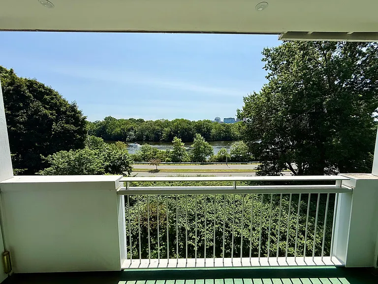 225-227 Coolidge Ave #211 — Photo 9