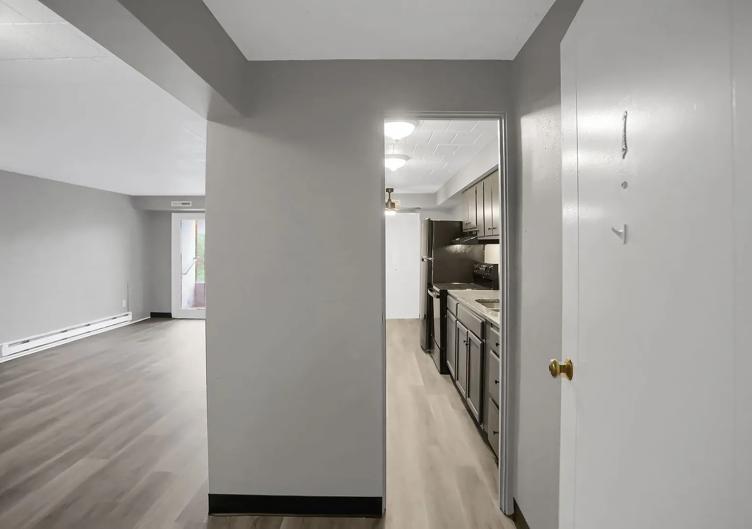 Twin Oaks Apartment Group — Photo 1