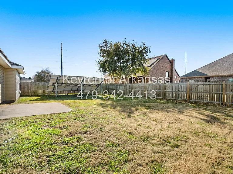 706 SW Sandrock Rd — Photo 27
