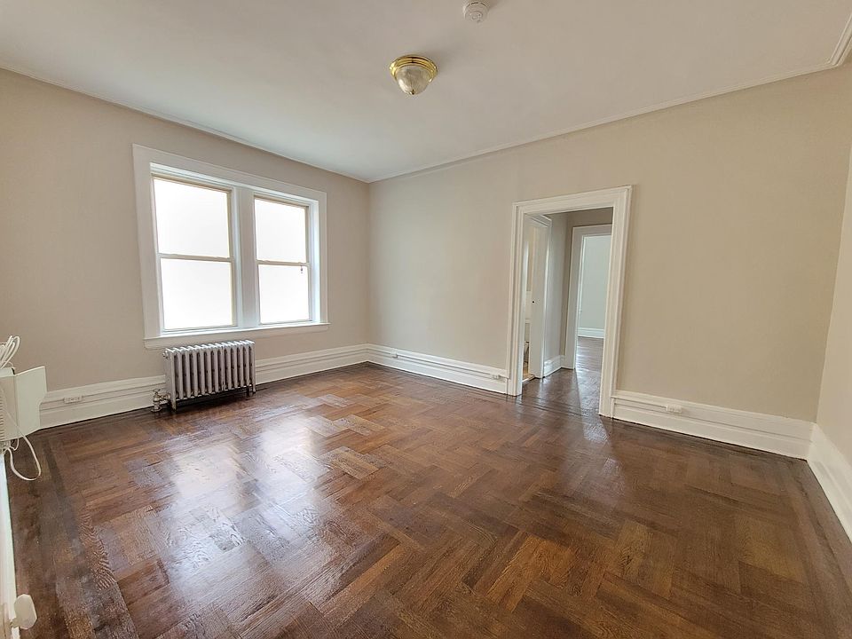 2nd image of 75 N 7th St #35E