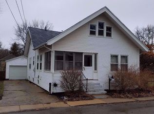 714 Douglas Ct, Jackson, MI 49203