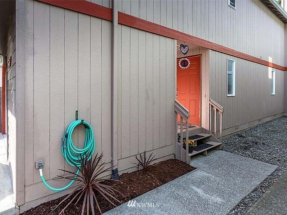 2nd image of 6626 NE Pear St