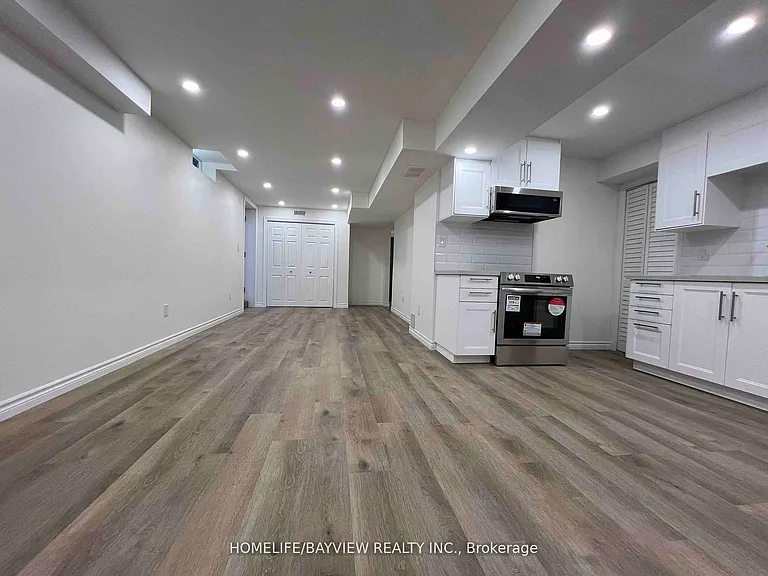 136 Pinnacle Trl #LOWER — Photo 6