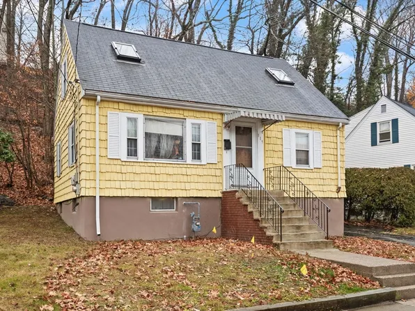 115 Windham Rd, Hyde Park, MA 02136