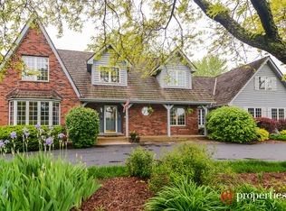 51 Lynn Dr, Hawthorn Woods, IL 60047