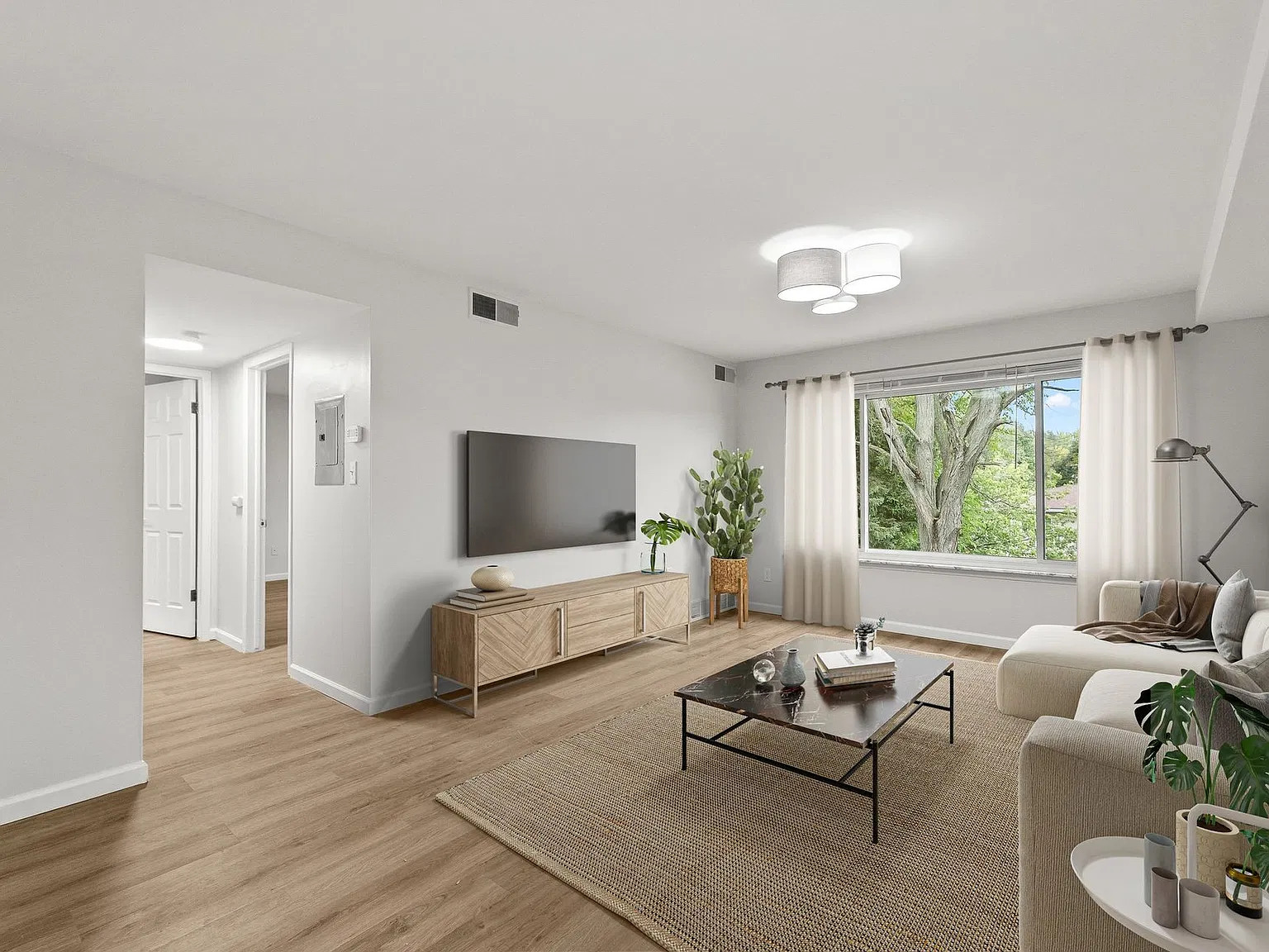 Milford Collection Apartments — Photo 3