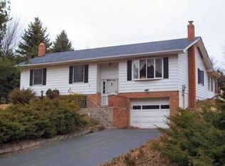 104 Pennsylvania Ave, Frackville, PA 17931