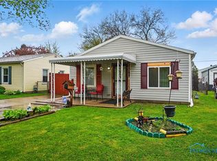 705 Reineck Dr, Toledo, OH 43605