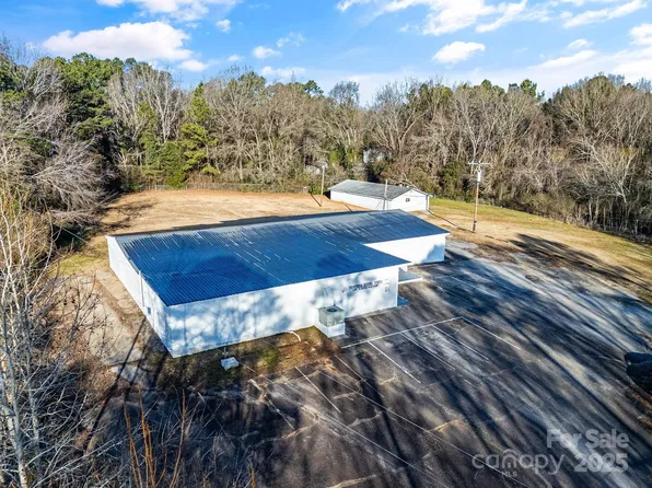 139 Twilight Rd, Lancaster, SC 29720