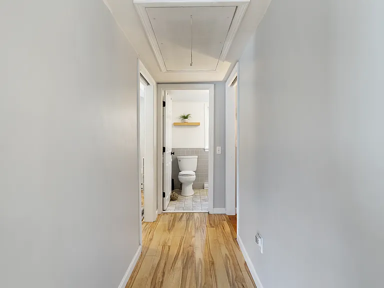 Skylark Ln — Photo 11