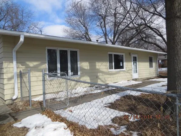 5740 Holdrege St, Lincoln, NE 68505