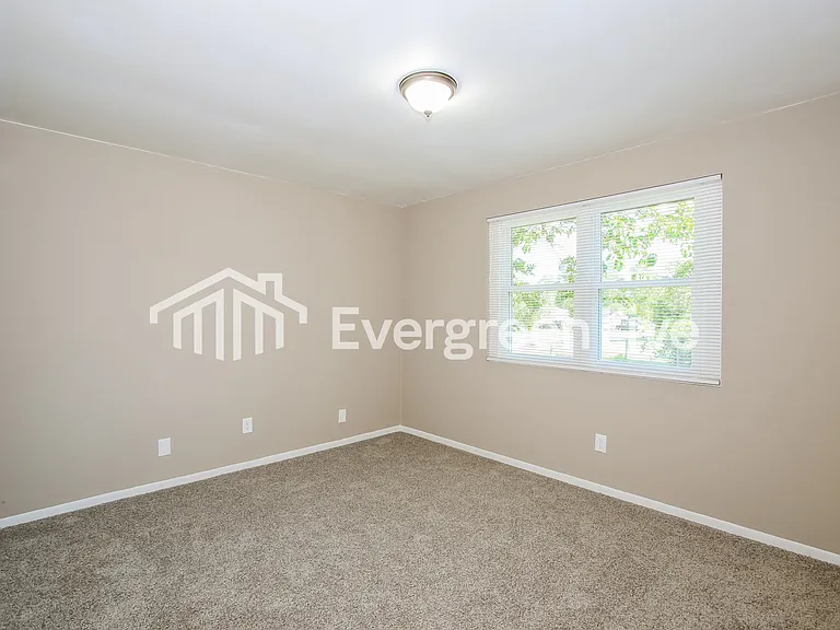 3701 Hickory Cove Rd — Photo 6