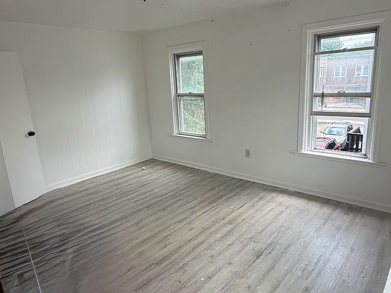 7 W Jefferson St #2B — Photo 3