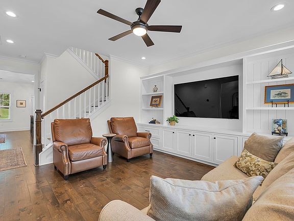 5th image of 108 Greenridge Dr