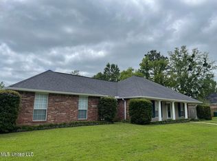 14380 Carriage Cir, Gulfport, MS 39503