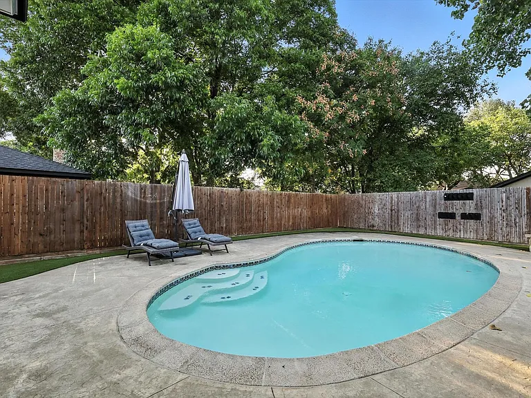 2902 Panhandle Dr — Photo 21
