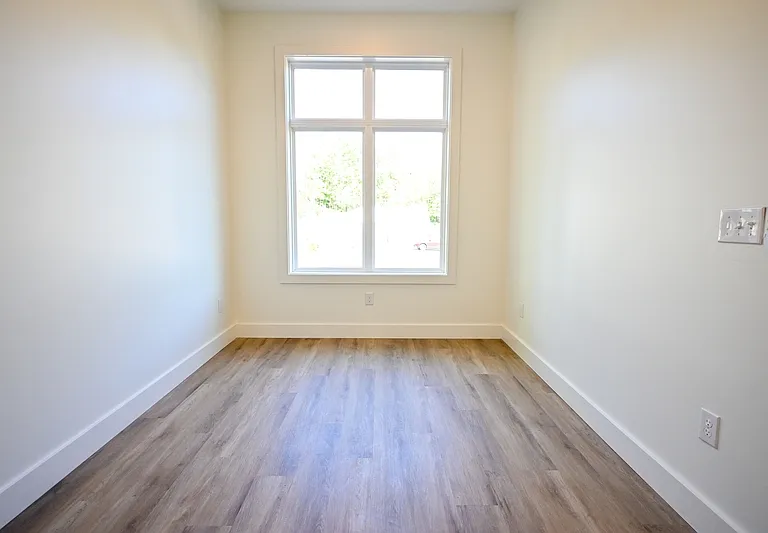 2307 Bedford Ave #5 — Photo 9