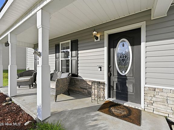 2nd image of 219 Jasmine Lane