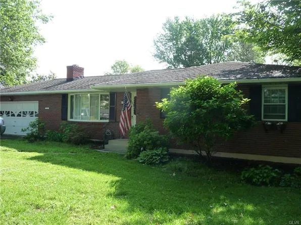 8 Audubon Ave, Easton, PA 18045