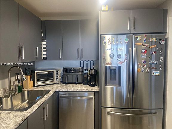 5th image of 13499 Biscayne Blvd APT 1111