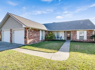 712 Canberra Rd, Lafayette, LA 70503