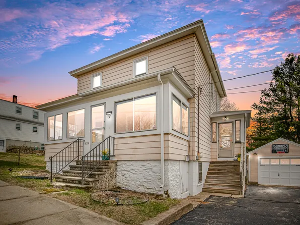 19 St Louis Street, Sanford, ME 04073