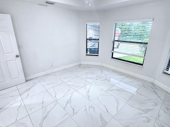 3rd image of 4428 15th St SW #4428